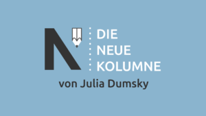 Das Logo von Die Neue Norm auf hellblauem Grund. Rechts davon steht: Die Neue Kolumne. Unten steht: Von Julia Dumsky.